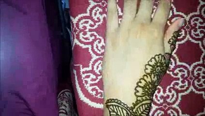 Arabic Simple Henna - Easy Flowers and Leaves Mehndi Design