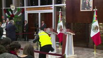 Chanceler mexicana procura respostas no Egito