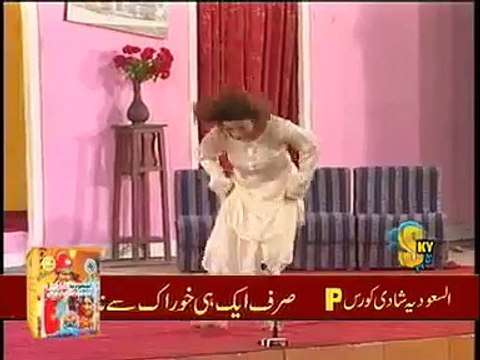 Dudh Makhna Di Pali - Nida Chaudhary Sexy Mujra Dance