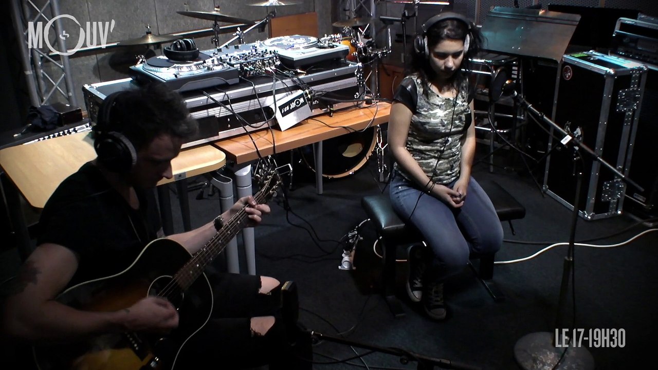 ALESSIA CARA - "Here" (version acoustique)  live @ Mouv' Studios