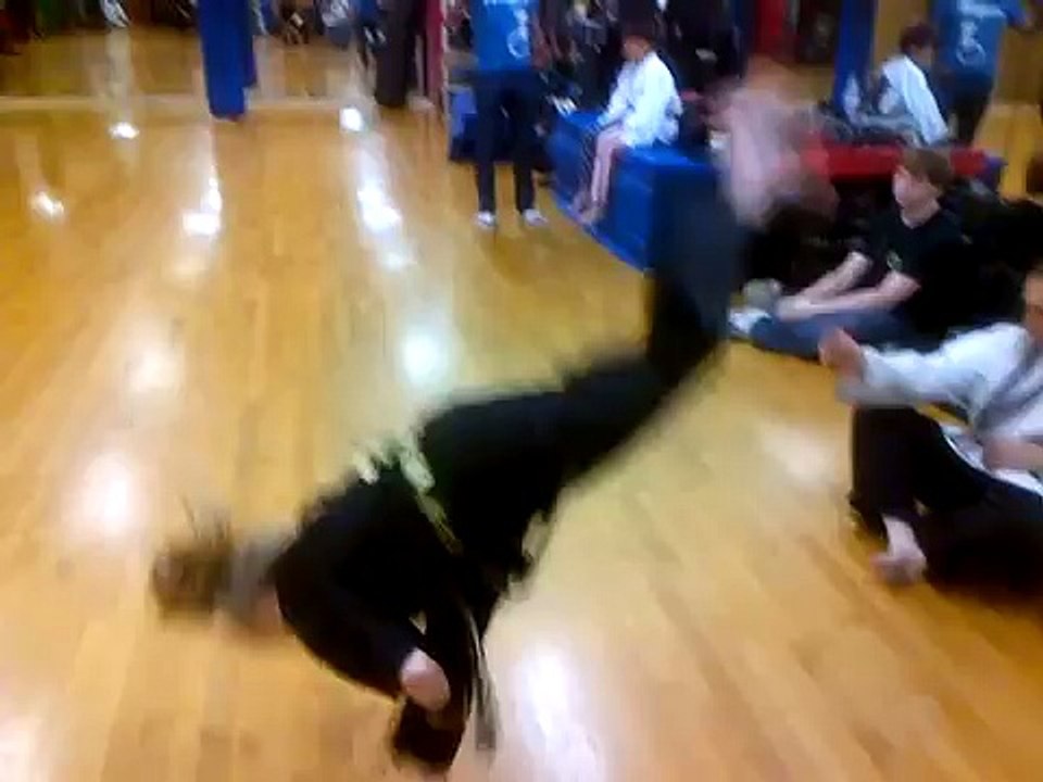 fighting  Supergirl latest video 2015 with full fun enjoy it have fun| fun video clips 2015