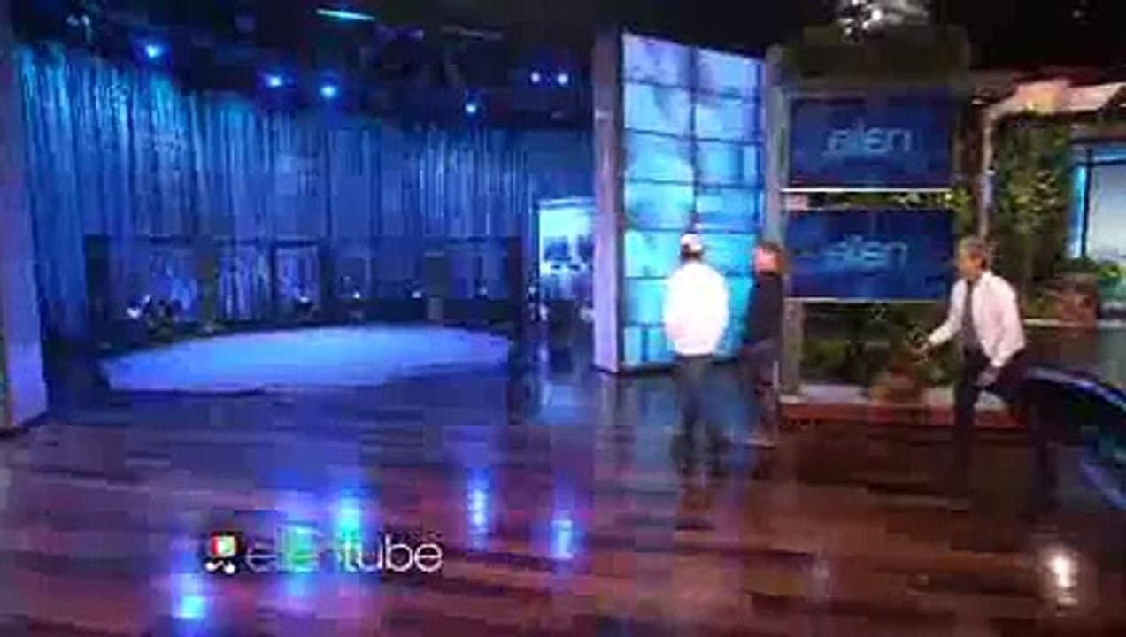 Ronda Rousey vs Andy Lassner - Ronda Teaches Some special move