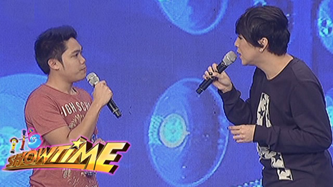 It's Showtime: Jess meets Pastillas girl