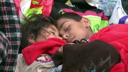 Hungria quer nova barreira na fronteira