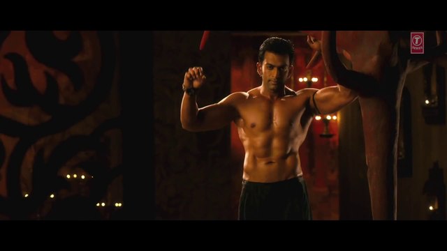 Item Song Rani Mukerji Aga Bai