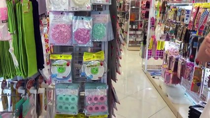 Khám phá cửa hàng 100 yên Daiso tại Nhật Bản