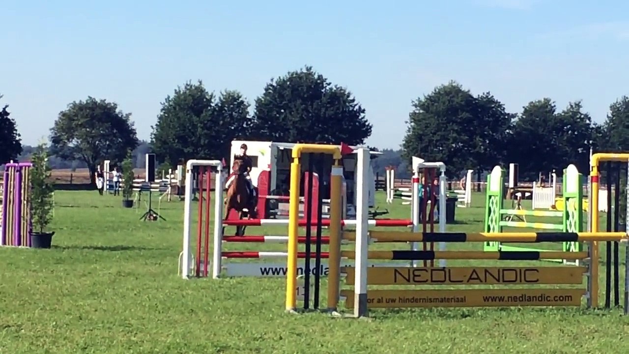 Klasse-B-springen,-Ede
