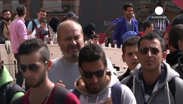 انتقادها از سیاست های مهاجرپذیری آنگلا مرکل افزایش یافته است