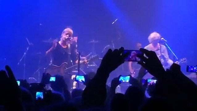 TELEPHONE / LES INSUS - La Bombe Humaine - Lille 2015