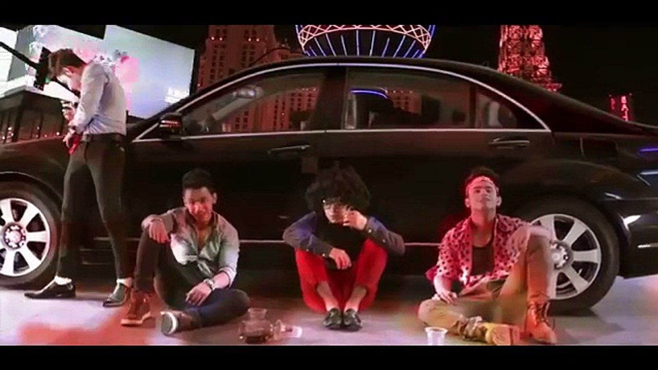 MAINE SOCHA THA AAJ MAI NA PIYU 4MenDown MILLIND GABA maine socha tha aaj main na piyu FULL VIDEO - Playit.pk