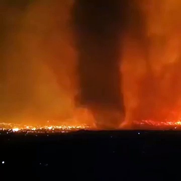 Windhose auf brennender Steppe%21