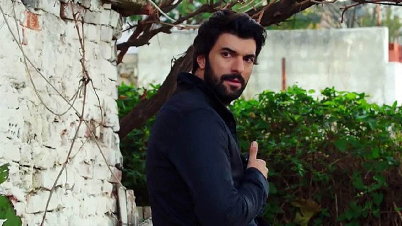 Yusnaby le da hasta con el tobo