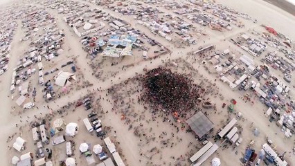GoPro tombe d'un drone pendant le Burning Man