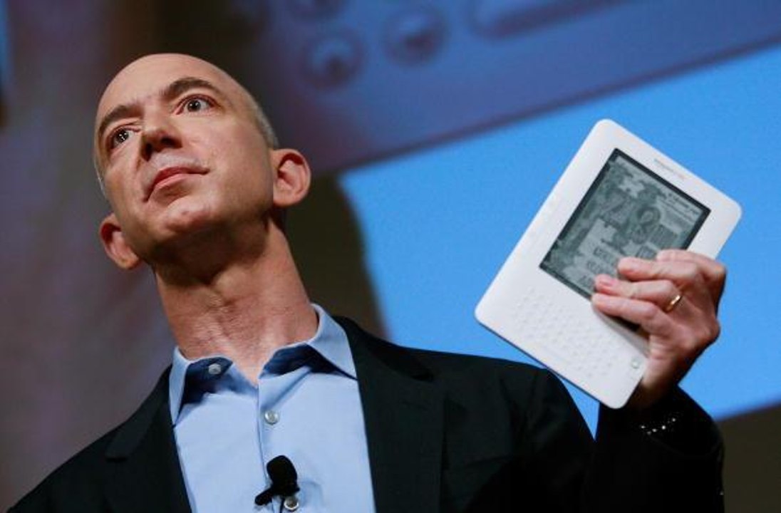 Jeff Bezos ups stake in space investment, plans to build rocket manufacturing plant