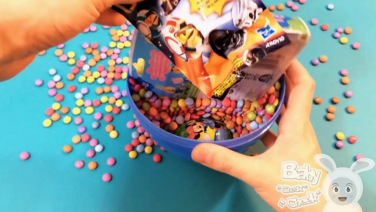 Giant Surprise Egg Unboxing with Peppa Pig, Angry Birds, Smarties Candy!