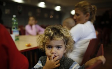US, UK 'Ignore Christian Refugees, Prefer Muslims'
