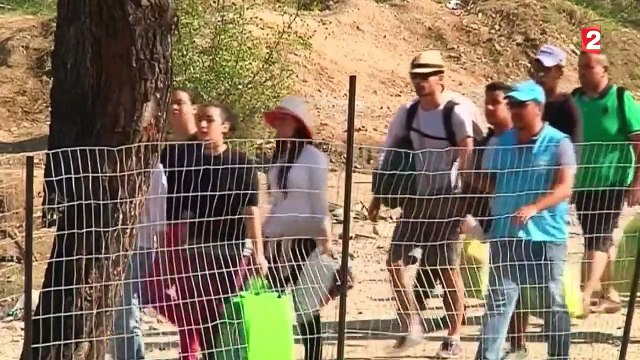 Les réfugiés font route vers la Croatie