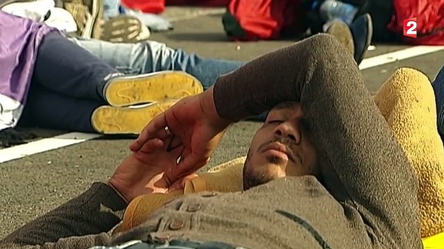 Les migrants toujours bloqués en Serbie