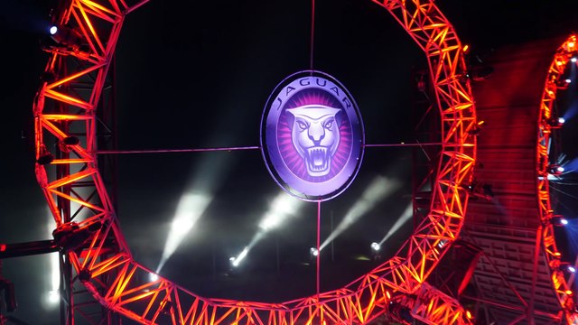 Jaguar F-PACE Guinness World Record Looping 19m