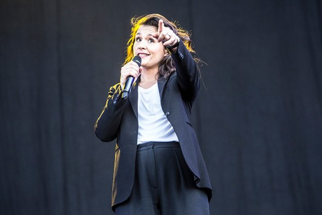 Jessie Ware - Say You Love Me (Live at Isle Of Wight Festival 2015)