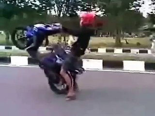 new Super Kocak   Atraksi Motor Standing Part 2