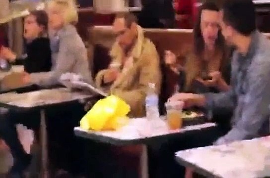 Kissing pranks - Funny video 2015 - lucu gagal - lucu video yang membuat anda tertawa begitu keras kau menangis [Full Episode]