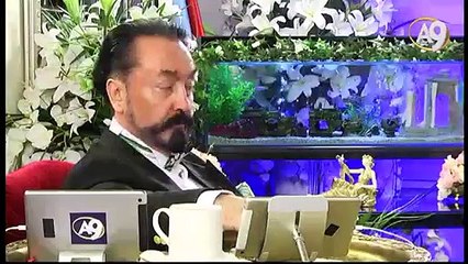 Muhiddin Arabi Hazretleri ‘Hz. Mehdi (as) yeryüzünden mezhepleri kaldıracağını’ söylemiştir.