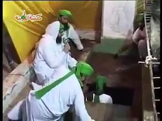 Miracle of Islam-Mufti Farooq Attari fresh in Grave even after 3.5 years