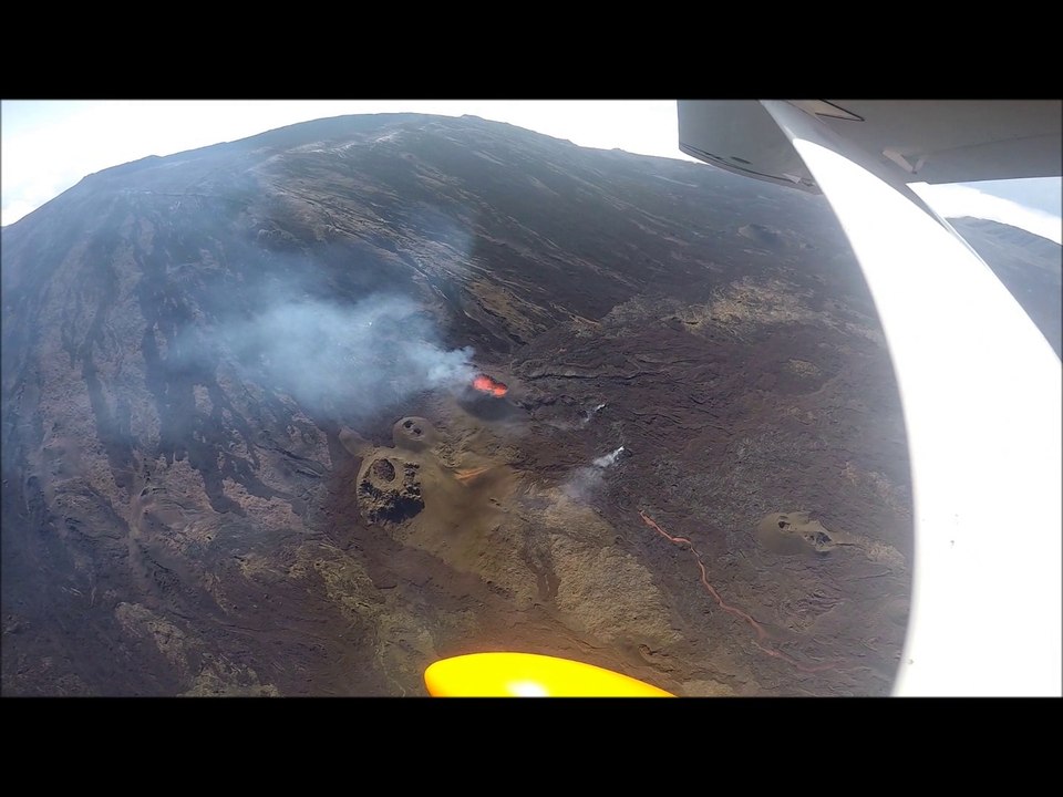 24 aout 2015 eruption piton de la fournaise avec zen altitude