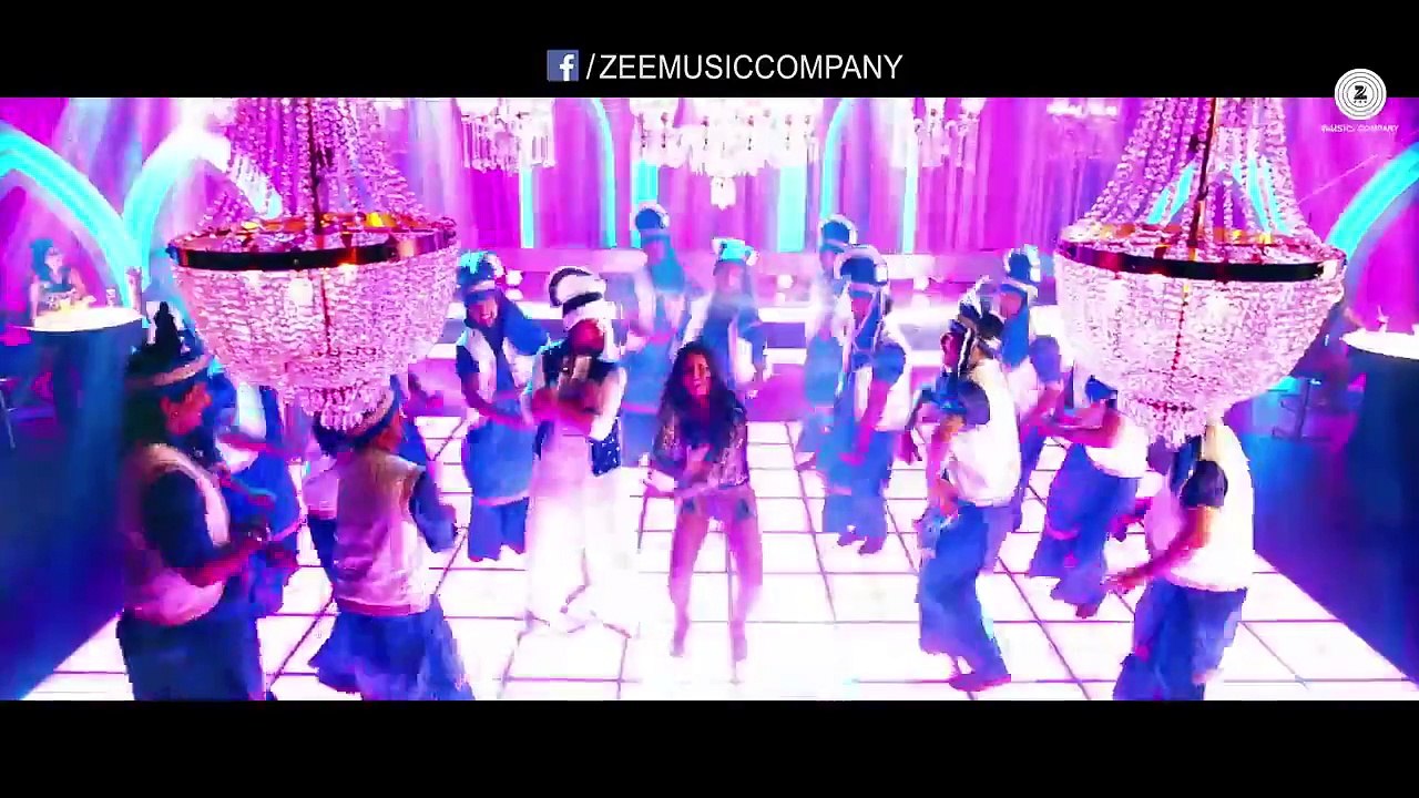 Jugni Peeke Tight Hai HD Video Song - Kis Kisko Pyaar Karoon [2015] Kanika Kapoor, Divya Kumar & Sukriti Kakkar - Video