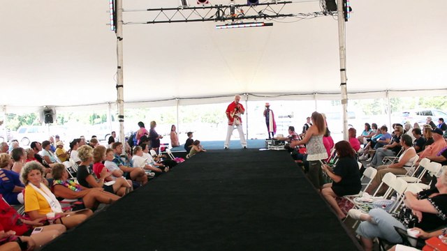 Don Obeidin sings 'Wonder Of You' Elvis Week 2015