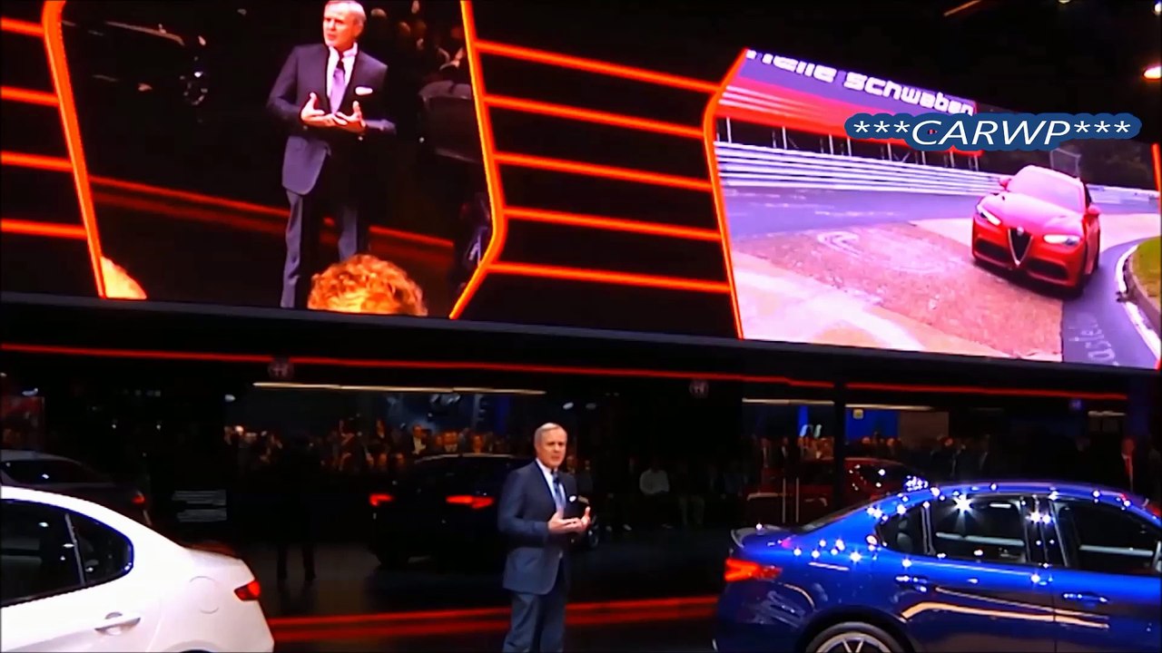 PREMIERE 79.000€ Alfa Romeo Giulia 2016 RWD Quadrifoglio Verde 3.0 Ferrari V6 Biturbo 510 cv @ 60 FPS