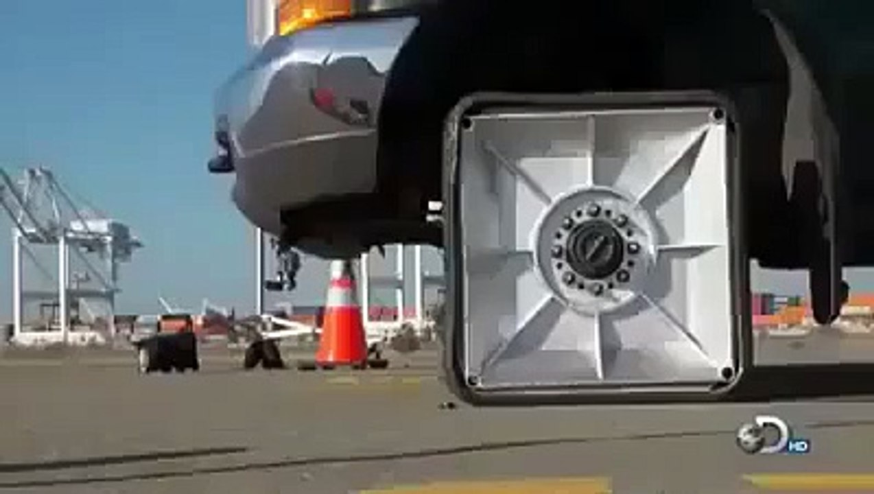 Have you seen a square wheel car?