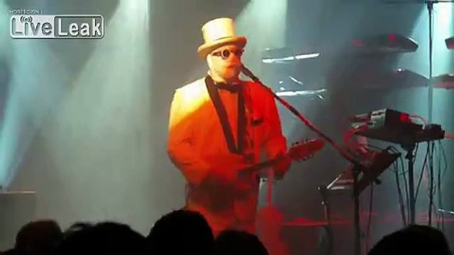 Bandaged rocker Nash the Slash dead at 66