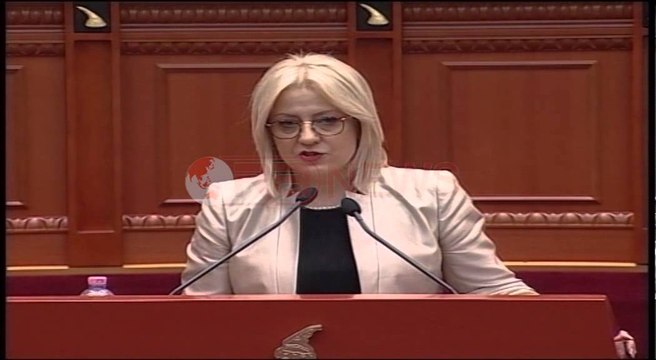 Me 71 vota Kuvendi rrëzon dekretin e Nishanit për Ligjin e Arsimit të Lartë- Ora News