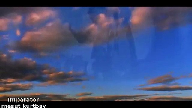 Zeki Müren - Gökyüzünde Duman Duman Bulutsun