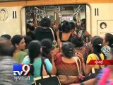 Mumbai: A miserable day for commuters after train derailment - Tv9 Gujarati