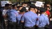 Kundër ligjit për arsimin e lartë, studentët qëllojnë me vezë makinën e ministrit Beqaj
