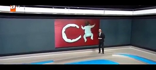 Dağlıca'da asker olan babası için böyle poz verdi