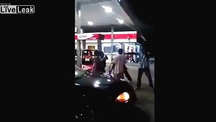 Worldstar hippo loses all her clothes while wailing on a couple of guys in the hood