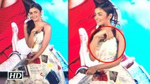 Alia Bhatt UNCOMFORTABLE in Low Exposing Dress