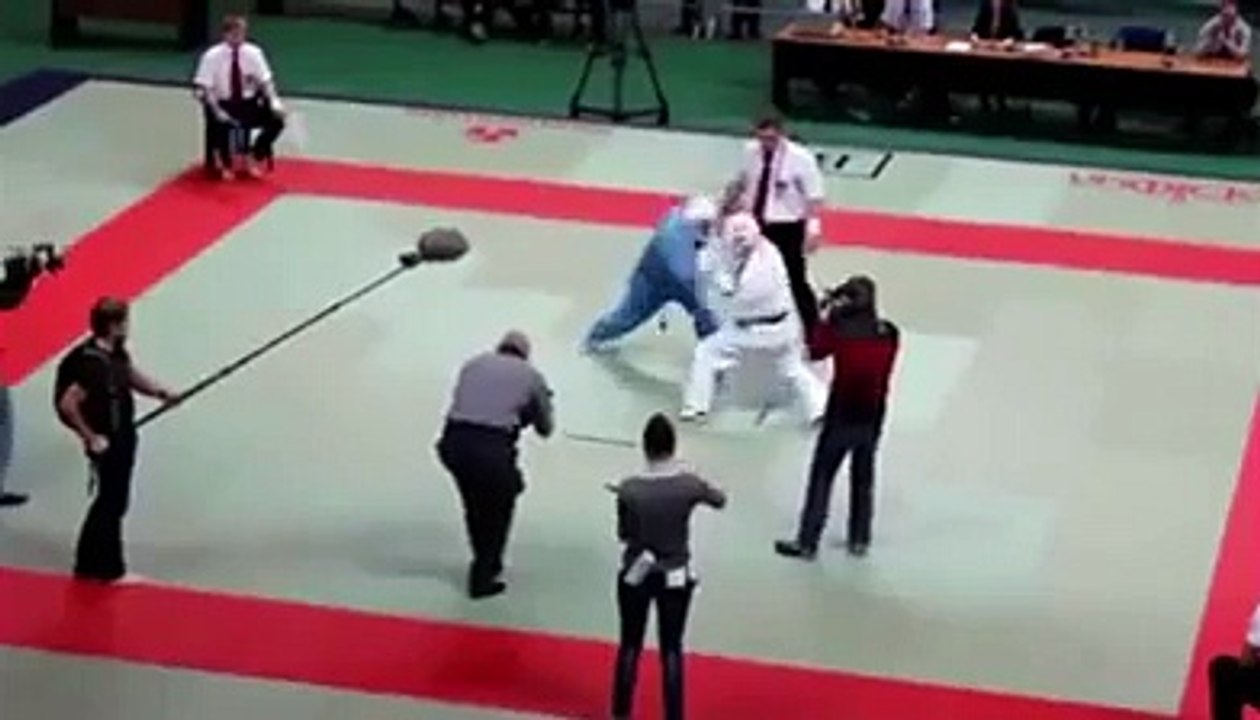 Beim Kickboxen - durchdrehen