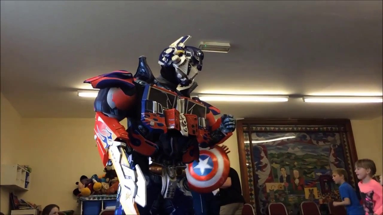 Transformers dance playing children toys Captain America superheroes 트랜스포머 トランスフォーマー Captain America superheroes 變形金剛 kids videos enfants