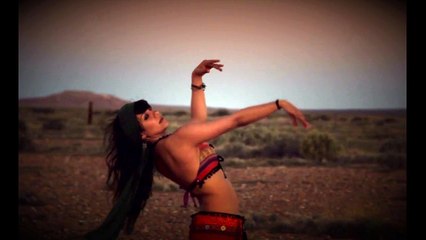 Amazing Belly Dance Routine in the Desert