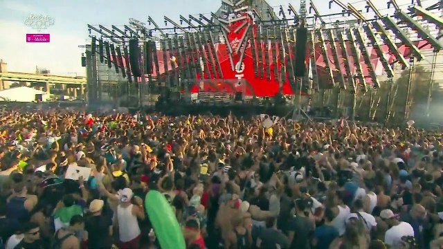 Oliver Heldens - Live @ Electric Zoo: Transformed 06.09.2015 07:20PM