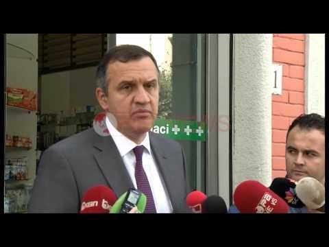 Ministri Beqaj “inaguron” kuponin tatimor me një krem mbrojtës ndaj diellit- Ora News