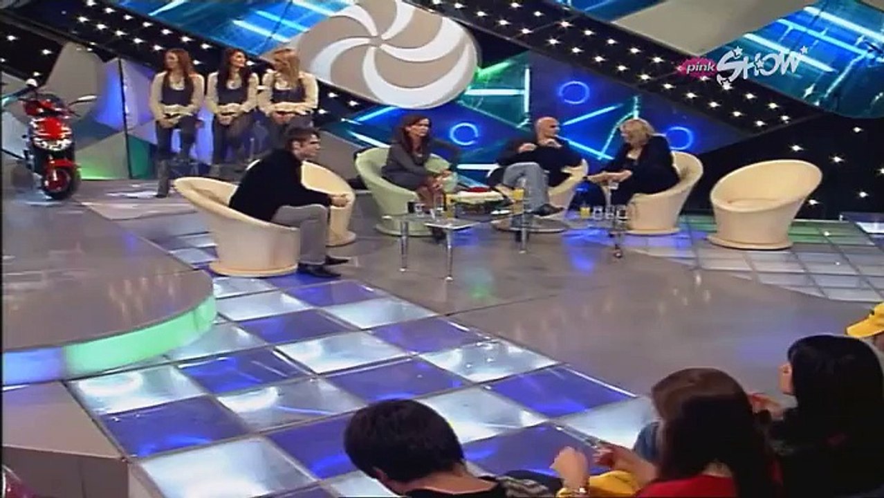 Ana Nikolic & Kiki Lesendric - Rat i mir