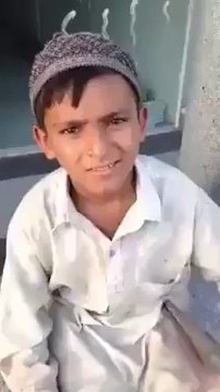 Street child singing saavan aya hy |amaizing voice
