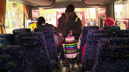 Migrants: évacuation de deux campements à Paris