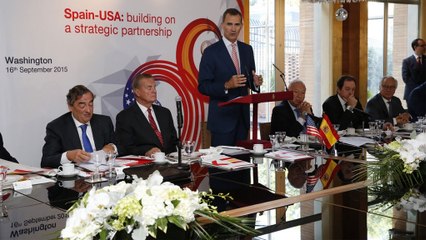 Felipe VI pide a los inversores confiar en España y anima a recuperar talentos